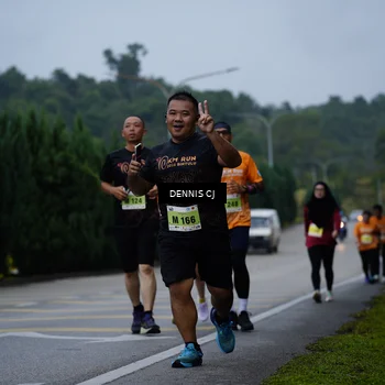 Runner Photo 8543371
