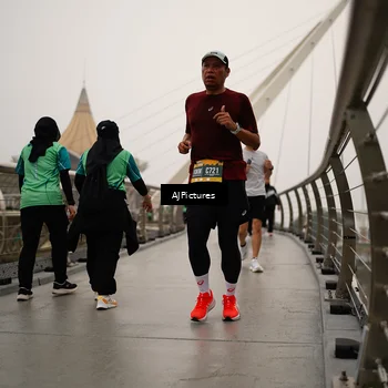 Runner Photo 8543490