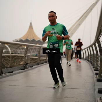 Runner Photo 8543497