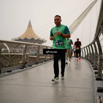 Runner Photo 8543498