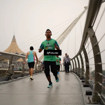 Runner Photo 8543516