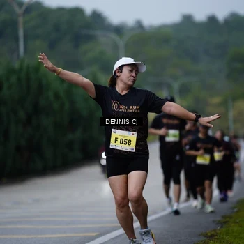 Runner Photo 8543531