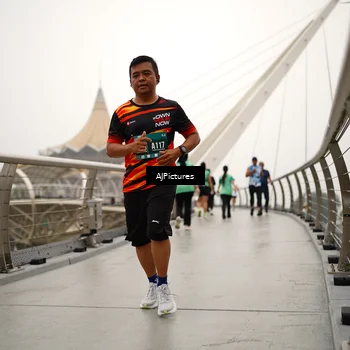 Runner Photo 8543535
