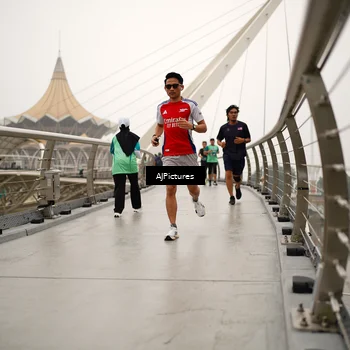 Runner Photo 8543555