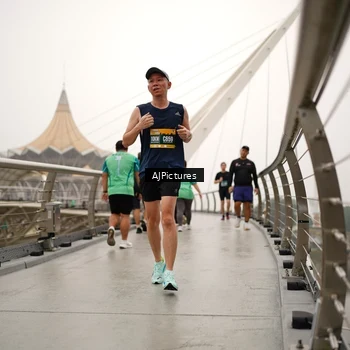 Runner Photo 8543563