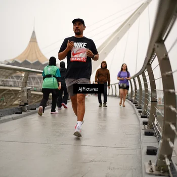 Runner Photo 8543590