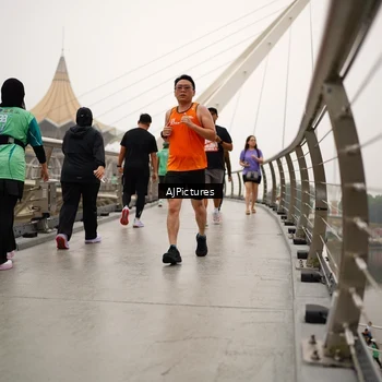 Runner Photo 8543592