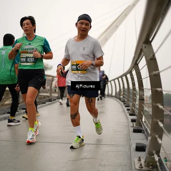Runner Photo 8543604