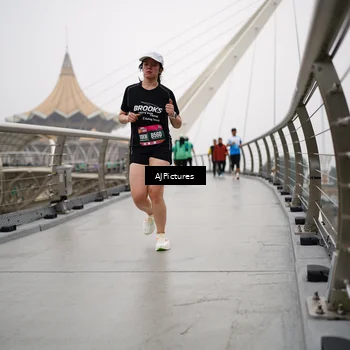 Runner Photo 8543612