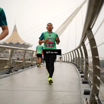 Runner Photo 8543614