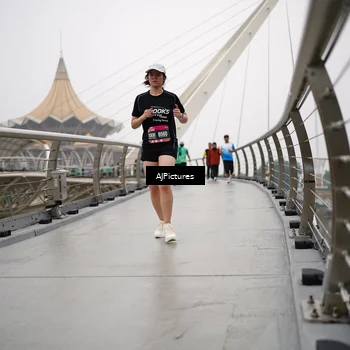 Runner Photo 8543624