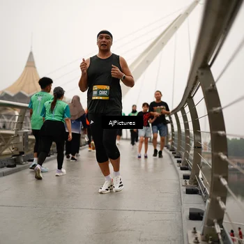 Runner Photo 8543638