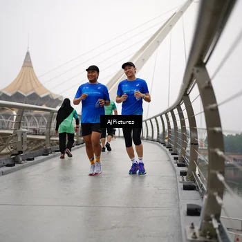 Runner Photo 8543648