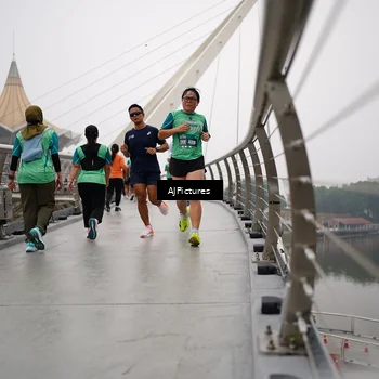 Runner Photo 8543678