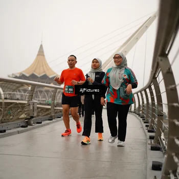 Runner Photo 8543706