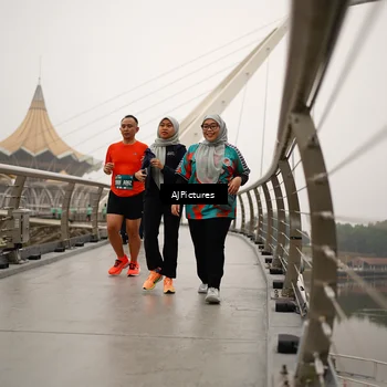 Runner Photo 8543709