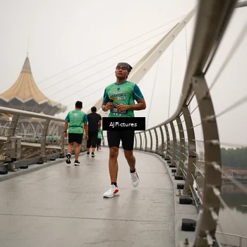 Runner Photo 8543711