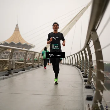 Runner Photo 8543715