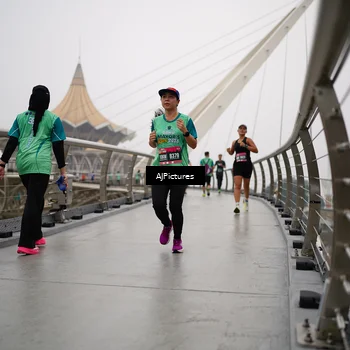 Runner Photo 8543723