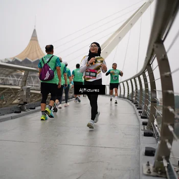 Runner Photo 8543734