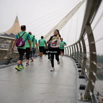 Runner Photo 8543738