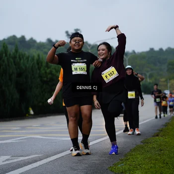 Runner Photo 8543757