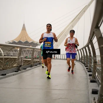 Runner Photo 8543768