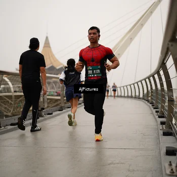 Runner Photo 8543769