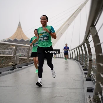 Runner Photo 8543771