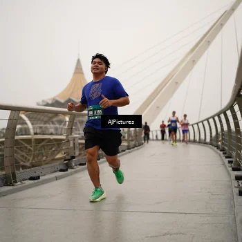 Runner Photo 8543772