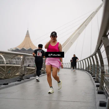 Runner Photo 8543786