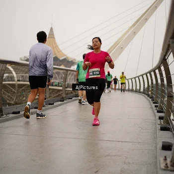 Runner Photo 8543794