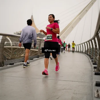 Runner Photo 8543798