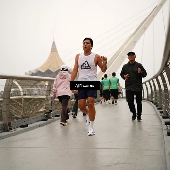 Runner Photo 8543814