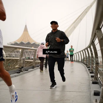 Runner Photo 8543819