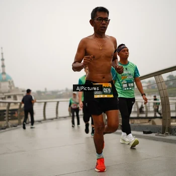 Runner Photo 8543827