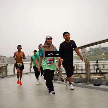 Runner Photo 8543828
