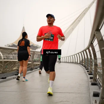 Runner Photo 8543870