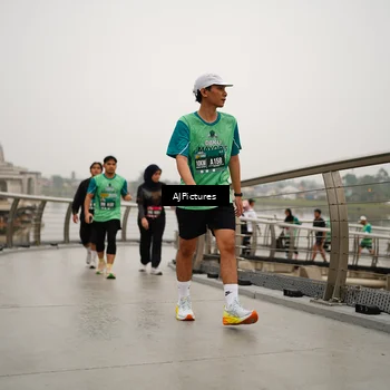 Runner Photo 8543871