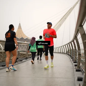 Runner Photo 8543876