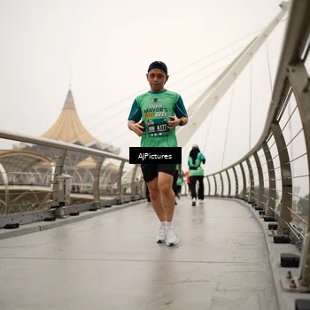 Runner Photo 8543877