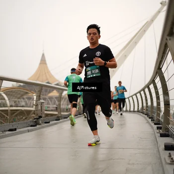 Runner Photo 8543884
