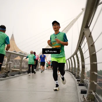 Runner Photo 8543890