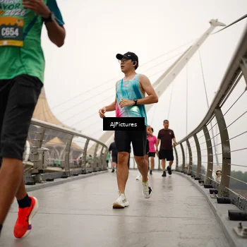 Runner Photo 8543921