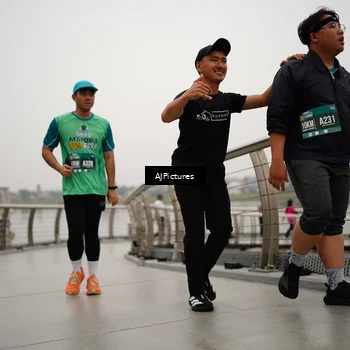 Runner Photo 8543923
