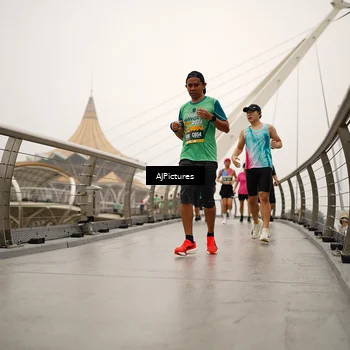 Runner Photo 8543935