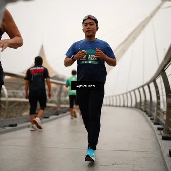 Runner Photo 8543945
