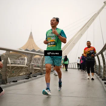 Runner Photo 8543947