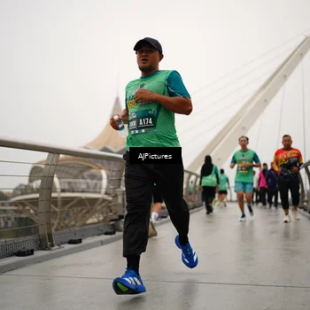 Runner Photo 8543954