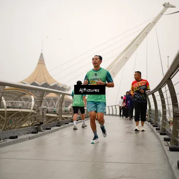 Runner Photo 8543981